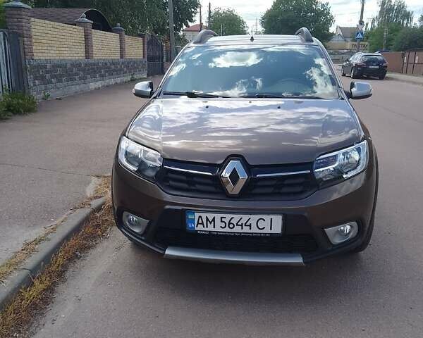Коричневый Рено Сандеро СтэпВэй, объемом двигателя 1.46 л и пробегом 85 тыс. км за 10500 $, фото 1 на Automoto.ua