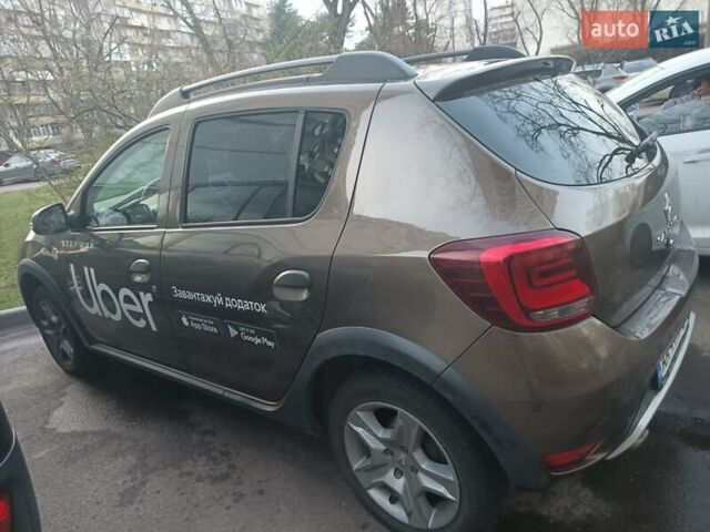 Коричневий Рено Сандеро СтепВей, об'ємом двигуна 1.46 л та пробігом 277 тис. км за 10000 $, фото 1 на Automoto.ua
