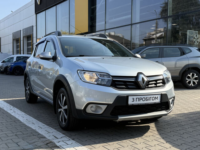 Сірий Рено Сандеро СтепВей, об'ємом двигуна 1.5 л та пробігом 100 тис. км за 12200 $, фото 1 на Automoto.ua