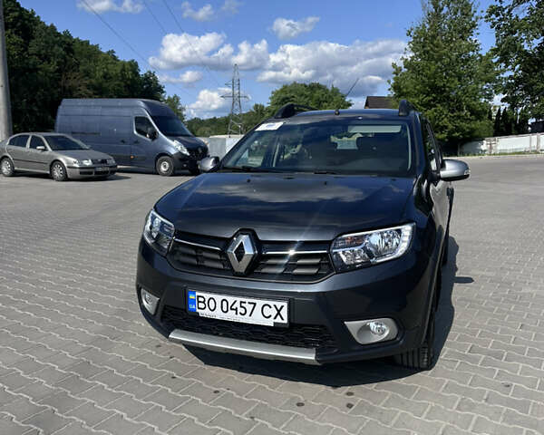 Серый Рено Сандеро СтэпВэй, объемом двигателя 1.46 л и пробегом 59 тыс. км за 12300 $, фото 1 на Automoto.ua