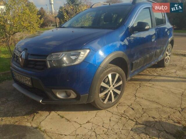 Синий Рено Сандеро СтэпВэй, объемом двигателя 0.9 л и пробегом 75 тыс. км за 7000 $, фото 1 на Automoto.ua