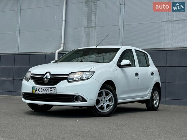 Белый Рено Сандеро, объемом двигателя 1.46 л и пробегом 135 тыс. км за 7700 $, фото 1 на Automoto.ua