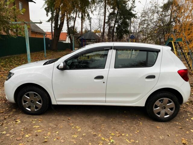 Білий Рено Сандеро, об'ємом двигуна 1.2 л та пробігом 113 тис. км за 5000 $, фото 1 на Automoto.ua