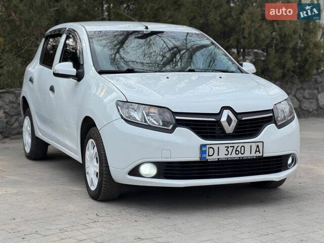 Белый Рено Сандеро, объемом двигателя 1.46 л и пробегом 320 тыс. км за 5500 $, фото 1 на Automoto.ua