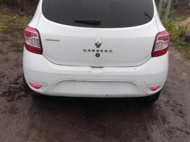 Белый Рено Сандеро, объемом двигателя 1.2 л и пробегом 356 тыс. км за 2200 $, фото 1 на Automoto.ua