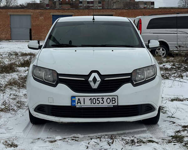 Білий Рено Сандеро, об'ємом двигуна 1.15 л та пробігом 320 тис. км за 3000 $, фото 1 на Automoto.ua