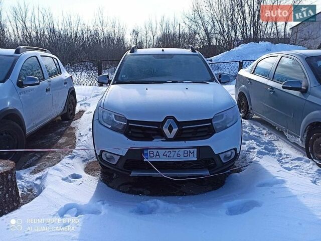 Белый Рено Сандеро, объемом двигателя 1.46 л и пробегом 383 тыс. км за 4000 $, фото 1 на Automoto.ua
