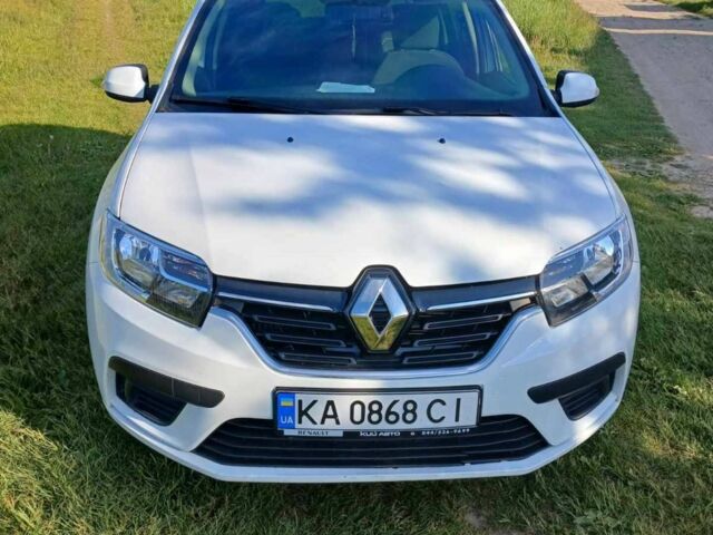 Белый Рено Сандеро, объемом двигателя 0.9 л и пробегом 86 тыс. км за 8500 $, фото 1 на Automoto.ua