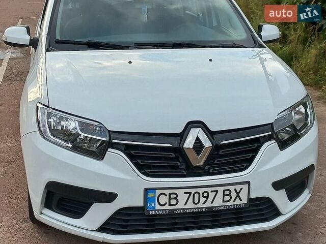 Белый Рено Сандеро, объемом двигателя 1 л и пробегом 32 тыс. км за 9300 $, фото 1 на Automoto.ua