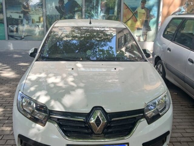 Белый Рено Сандеро, объемом двигателя 1 л и пробегом 13 тыс. км за 10500 $, фото 1 на Automoto.ua