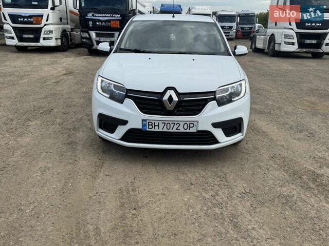 Белый Рено Сандеро, объемом двигателя 1.46 л и пробегом 147 тыс. км за 8999 $, фото 1 на Automoto.ua