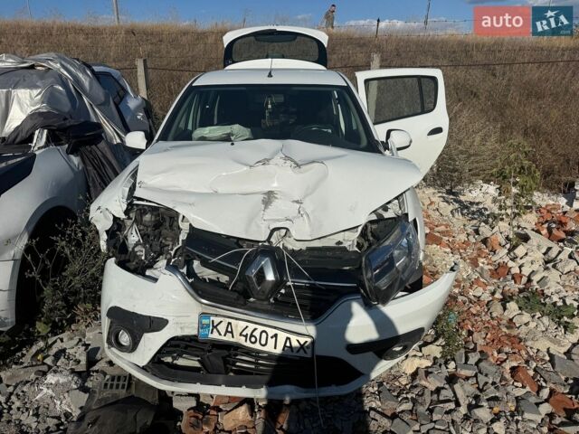 Белый Рено Сандеро, объемом двигателя 1.46 л и пробегом 60 тыс. км за 3900 $, фото 1 на Automoto.ua