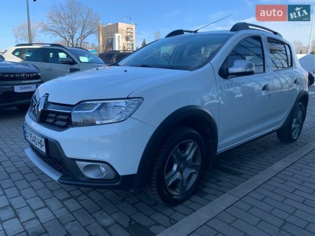 Білий Рено Сандеро, об'ємом двигуна 0.9 л та пробігом 55 тис. км за 10700 $, фото 1 на Automoto.ua