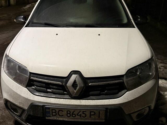 Білий Рено Сандеро, об'ємом двигуна 0.9 л та пробігом 30 тис. км за 12500 $, фото 1 на Automoto.ua