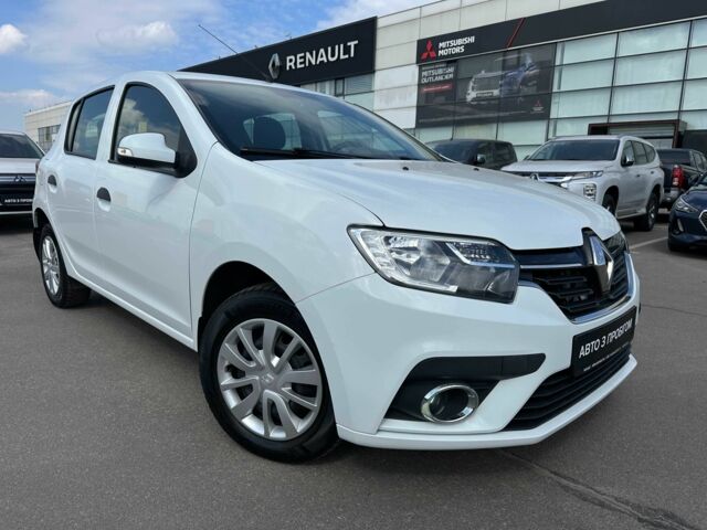 Белый Рено Сандеро, объемом двигателя 1.5 л и пробегом 119 тыс. км за 10900 $, фото 1 на Automoto.ua