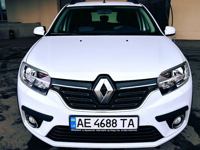 Білий Рено Сандеро, об'ємом двигуна 1.5 л та пробігом 77 тис. км за 12500 $, фото 1 на Automoto.ua