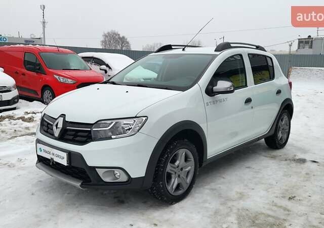 Белый Рено Сандеро, объемом двигателя 1.5 л и пробегом 75 тыс. км за 12500 $, фото 1 на Automoto.ua