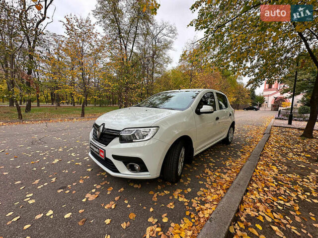 Рено Сандеро 2021 в Запорожье на Automoto.ua Белый Рено Сандеро, объемом двигателя 1 л и пробегом 99 тыс. км за 7999 $, фото 1 на Automoto.ua