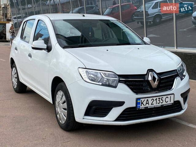 Белый Рено Сандеро, объемом двигателя 1 л и пробегом 85 тыс. км за 8700 $, фото 1 на Automoto.ua