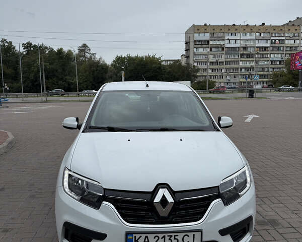 Рено Сандеро 2021 в Киеве на Automoto.ua Белый Рено Сандеро, объемом двигателя 1 л и пробегом 85 тыс. км за 7900 $, фото 1 на Automoto.ua