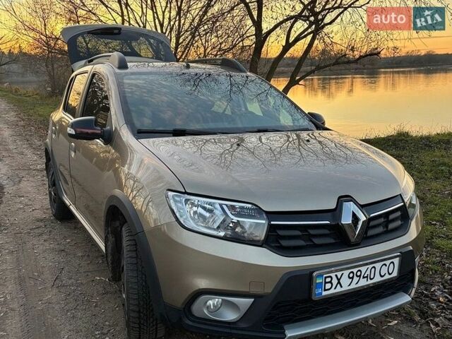Бежевый Рено Сандеро, объемом двигателя 1.46 л и пробегом 55 тыс. км за 12000 $, фото 1 на Automoto.ua