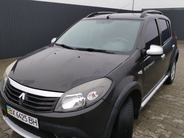 Черный Рено Сандеро, объемом двигателя 0 л и пробегом 60 тыс. км за 7299 $, фото 1 на Automoto.ua