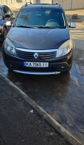 Чорний Рено Сандеро, об'ємом двигуна 1.6 л та пробігом 138 тис. км за 9200 $, фото 1 на Automoto.ua