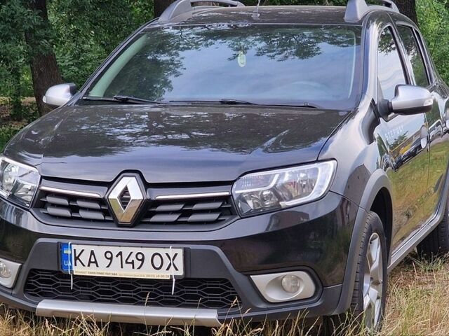 Черный Рено Сандеро, объемом двигателя 1.46 л и пробегом 168 тыс. км за 7999 $, фото 1 на Automoto.ua