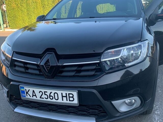 Черный Рено Сандеро, объемом двигателя 0.9 л и пробегом 62 тыс. км за 8800 $, фото 1 на Automoto.ua