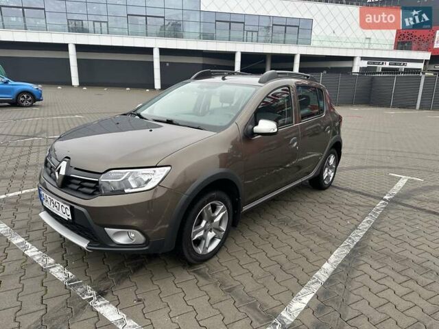 Коричневий Рено Сандеро, об'ємом двигуна 0.9 л та пробігом 80 тис. км за 11411 $, фото 1 на Automoto.ua