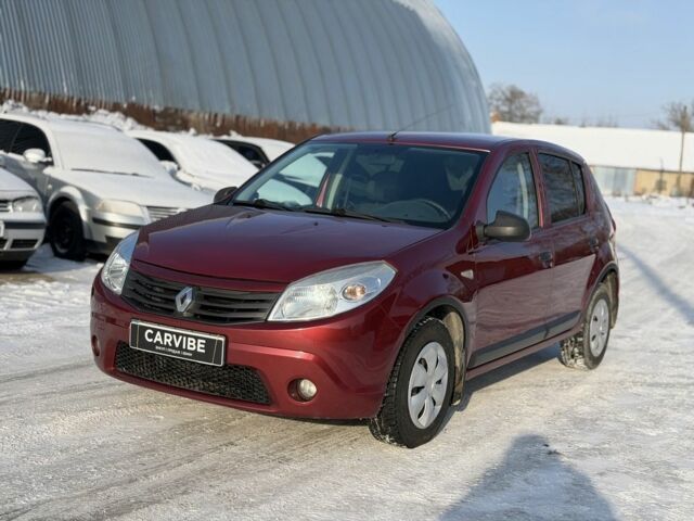 Красный Рено Сандеро, объемом двигателя 1.6 л и пробегом 133 тыс. км за 6500 $, фото 1 на Automoto.ua