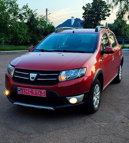 Червоний Рено Сандеро, об'ємом двигуна 1.5 л та пробігом 216 тис. км за 7750 $, фото 1 на Automoto.ua
