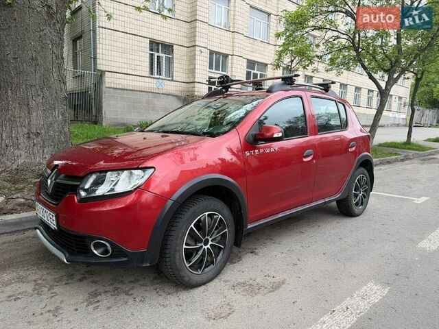 Красный Рено Сандеро, объемом двигателя 1.46 л и пробегом 132 тыс. км за 7500 $, фото 1 на Automoto.ua