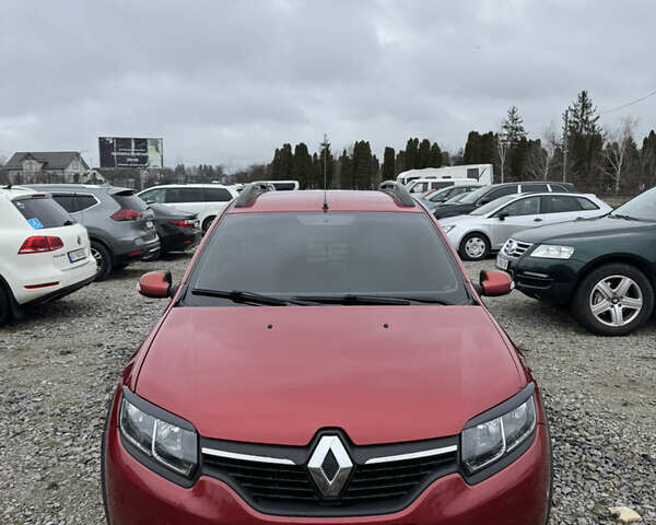 Красный Рено Сандеро, объемом двигателя 1.46 л и пробегом 141 тыс. км за 8800 $, фото 1 на Automoto.ua