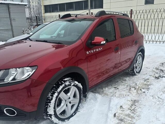 Красный Рено Сандеро, объемом двигателя 0.9 л и пробегом 77 тыс. км за 9000 $, фото 1 на Automoto.ua