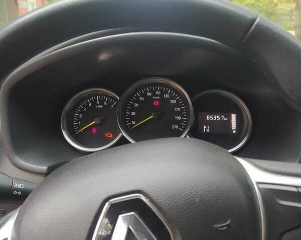 Рено Сандеро 2018 в Днепре (Днепропетровске) на Automoto.ua Красный Рено Сандеро, объемом двигателя 0.9 л и пробегом 66 тыс. км за 9900 $, фото 1 на Automoto.ua