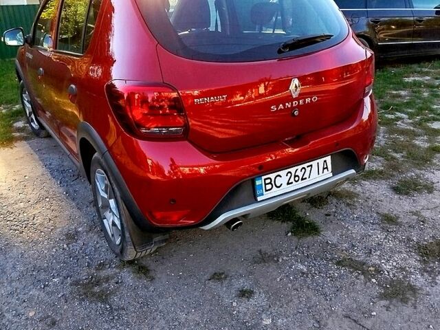 Рено Сандеро 2019 в Каменце-Подольском на Automoto.ua Красный Рено Сандеро, объемом двигателя 0.9 л и пробегом 49 тыс. км за 10700 $, фото 1 на Automoto.ua
