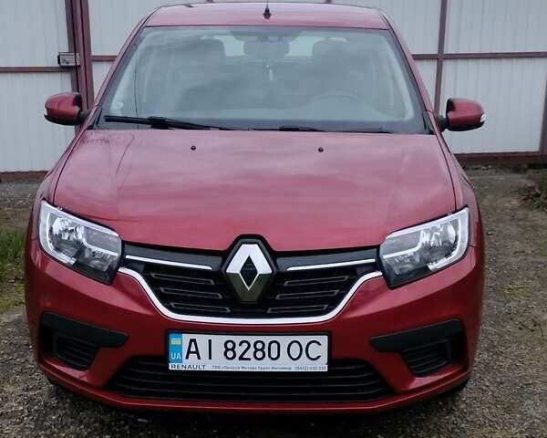 Красный Рено Сандеро, объемом двигателя 0.9 л и пробегом 48 тыс. км за 9678 $, фото 1 на Automoto.ua