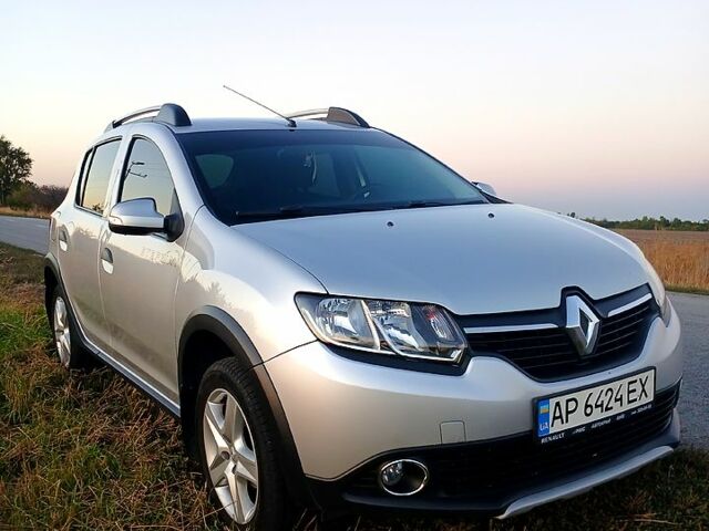 Рено Сандеро, объемом двигателя 1.5 л и пробегом 130 тыс. км за 10000 $, фото 1 на Automoto.ua
