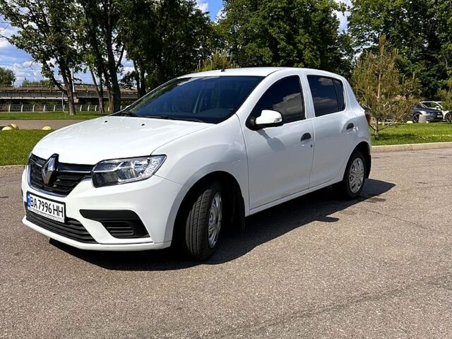 Рено Сандеро, объемом двигателя 1 л и пробегом 140 тыс. км за 7500 $, фото 1 на Automoto.ua