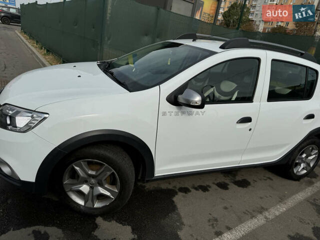 Рено Сандеро, объемом двигателя 0.9 л и пробегом 58 тыс. км за 14000 $, фото 1 на Automoto.ua