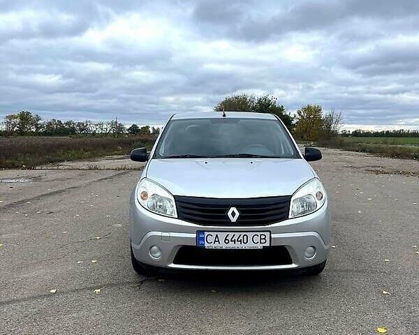 Сірий Рено Сандеро, об'ємом двигуна 1.4 л та пробігом 160 тис. км за 4500 $, фото 1 на Automoto.ua