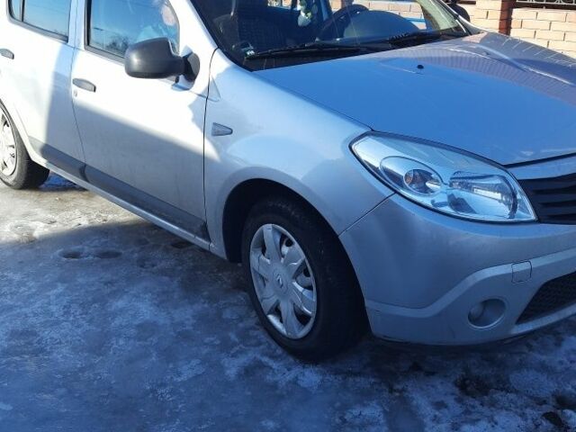 Сірий Рено Сандеро, об'ємом двигуна 1 л та пробігом 102 тис. км за 5800 $, фото 1 на Automoto.ua
