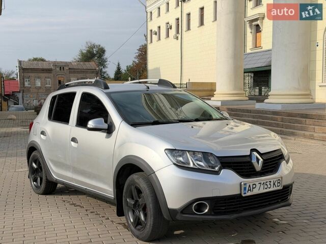 Сірий Рено Сандеро, об'ємом двигуна 1.46 л та пробігом 300 тис. км за 6650 $, фото 1 на Automoto.ua
