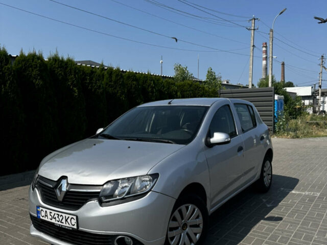 Сірий Рено Сандеро, об'ємом двигуна 1.15 л та пробігом 247 тис. км за 4299 $, фото 1 на Automoto.ua