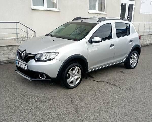 Серый Рено Сандеро, объемом двигателя 1.46 л и пробегом 152 тыс. км за 8450 $, фото 1 на Automoto.ua