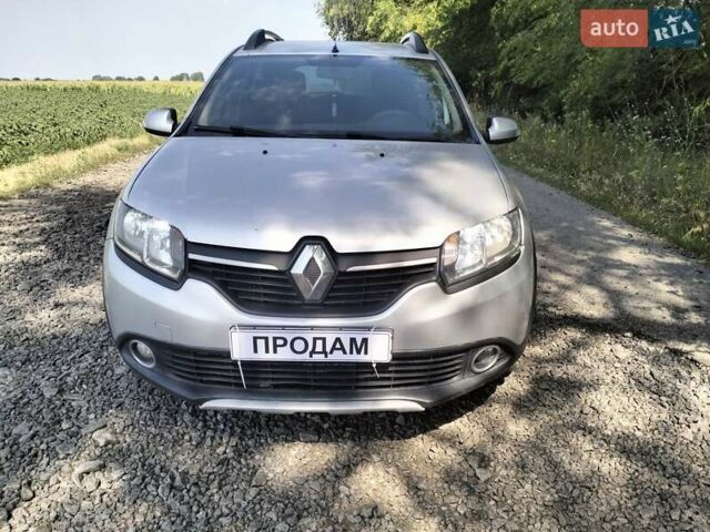 Серый Рено Сандеро, объемом двигателя 1.46 л и пробегом 424 тыс. км за 6500 $, фото 1 на Automoto.ua