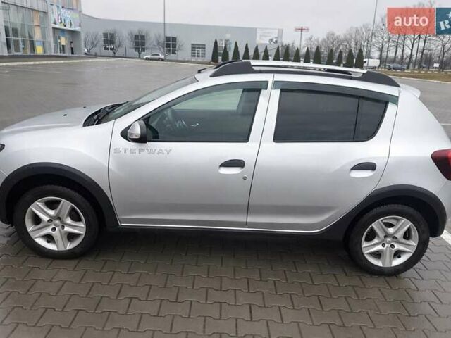 Сірий Рено Сандеро, об'ємом двигуна 1.46 л та пробігом 242 тис. км за 9000 $, фото 1 на Automoto.ua