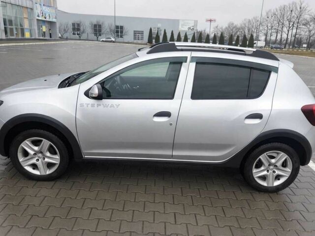 Сірий Рено Сандеро, об'ємом двигуна 1.5 л та пробігом 2 тис. км за 9000 $, фото 1 на Automoto.ua