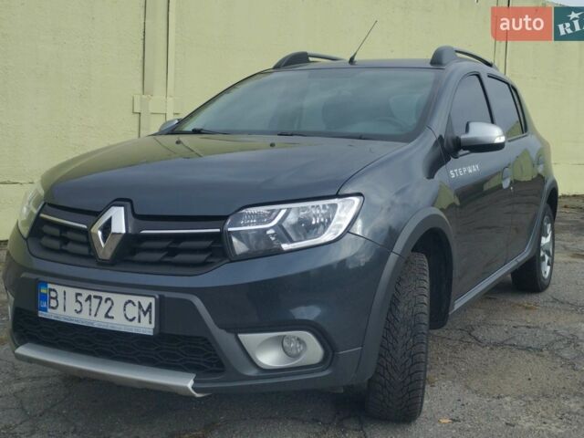Серый Рено Сандеро, объемом двигателя 1.46 л и пробегом 214 тыс. км за 10400 $, фото 1 на Automoto.ua